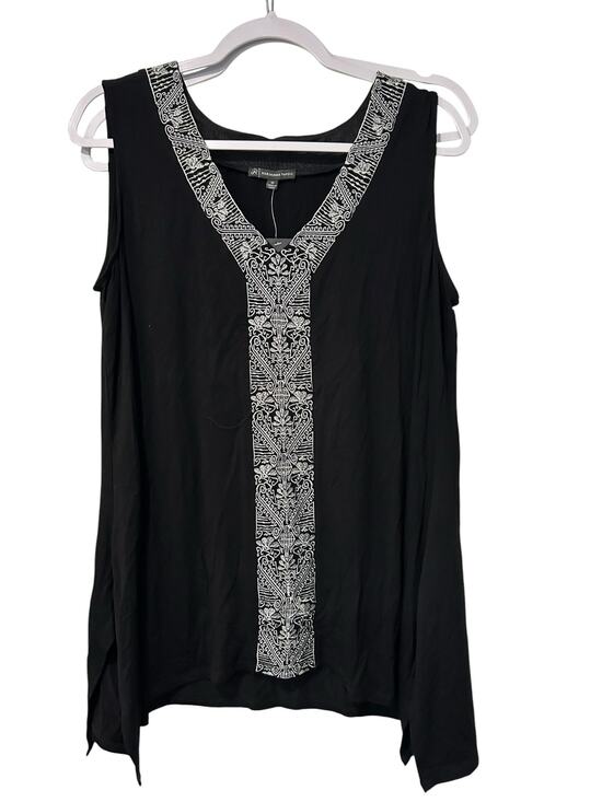 Adrianna Papell Tops - Adrianna Papell Black White NWT Sleeveless Embroidered Front Size 1X AD1S300277